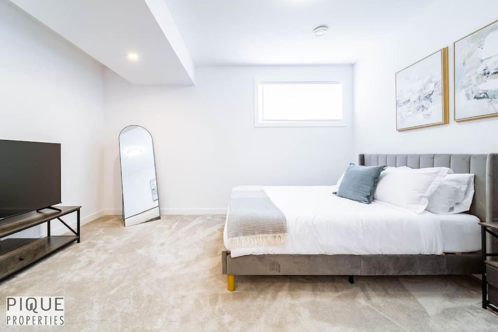 Apartment New Modern - Sleeps 8 - Foosball - Deck & Bbq *